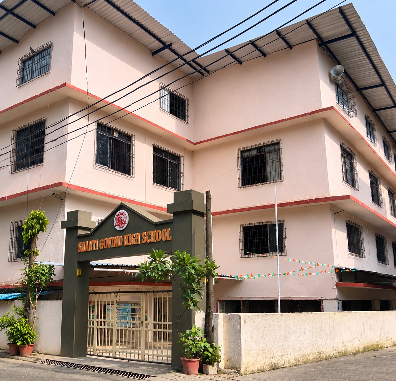 Shanti Govind High School building entrance in Chandrapada